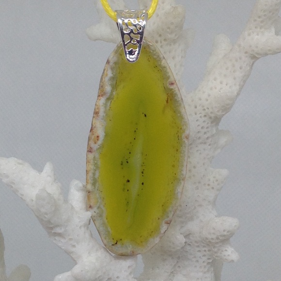 Slice Crystal Agate Necklace on Waxed Cotton Cord - Picture 4 of 12